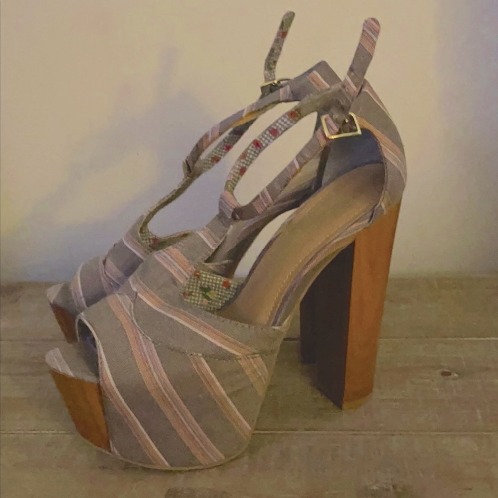 Js Platform Heels In Striped Gray/Soft Rose - image 4